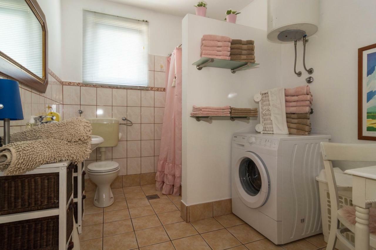 Apartman Felice Starigrad Paklenica Eksteriør billede